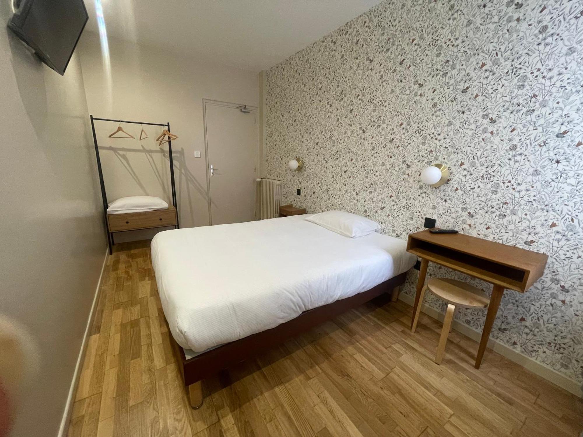 Hotel Le Florus Montrouge